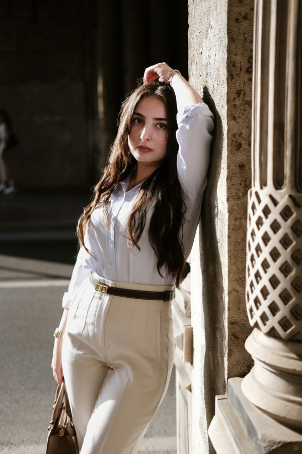 10 façons de porter le pantalon taille haute pour femme